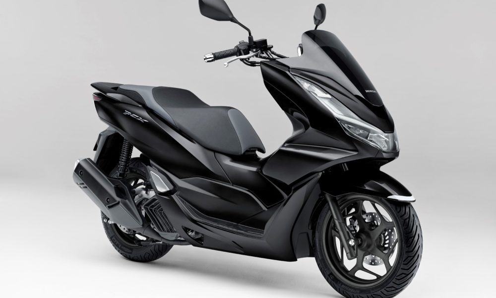 Honda Japan introduces the new PCX, PCX 160 and PCX e: HEV/ Hybrid