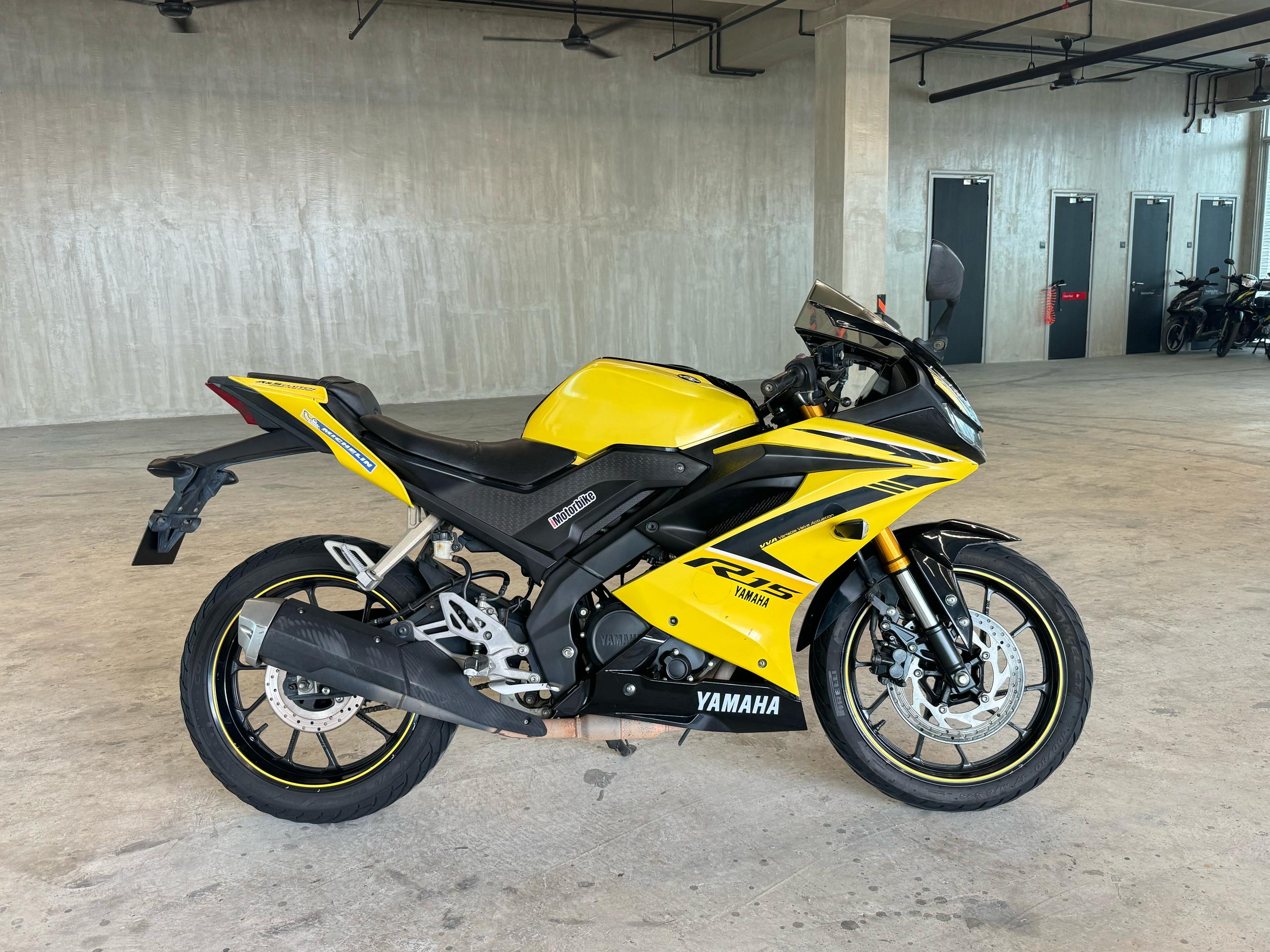 Yamaha YZF-R15 Review