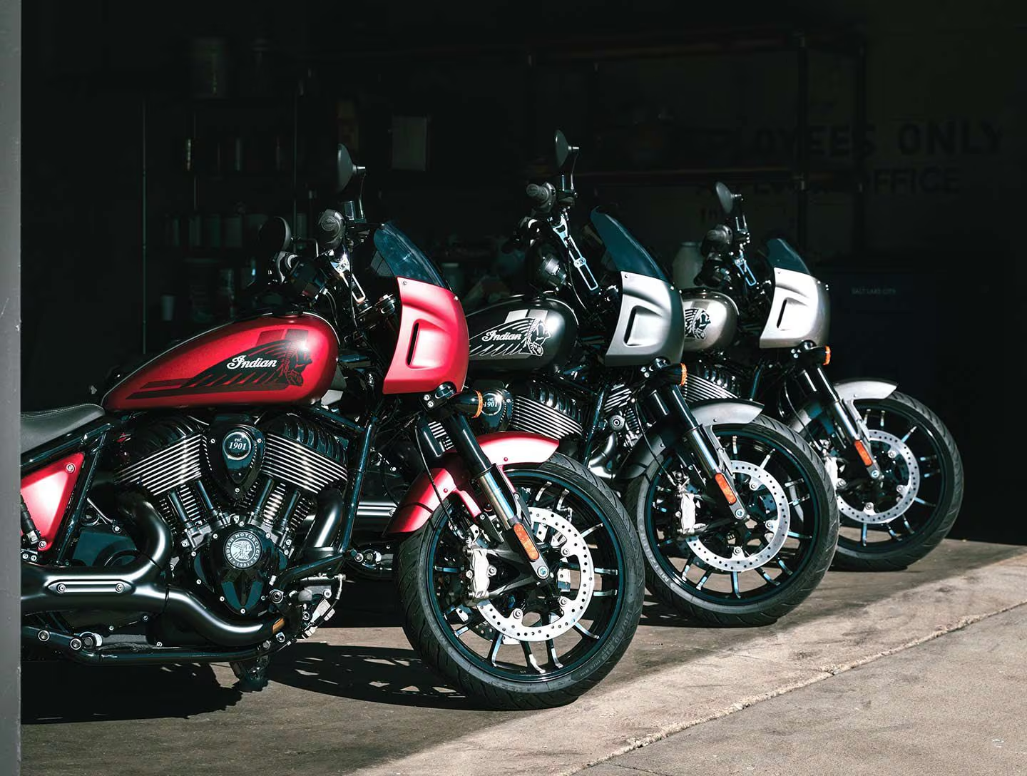 Indian Motorcycle Debuts Sport Chief RT & 
