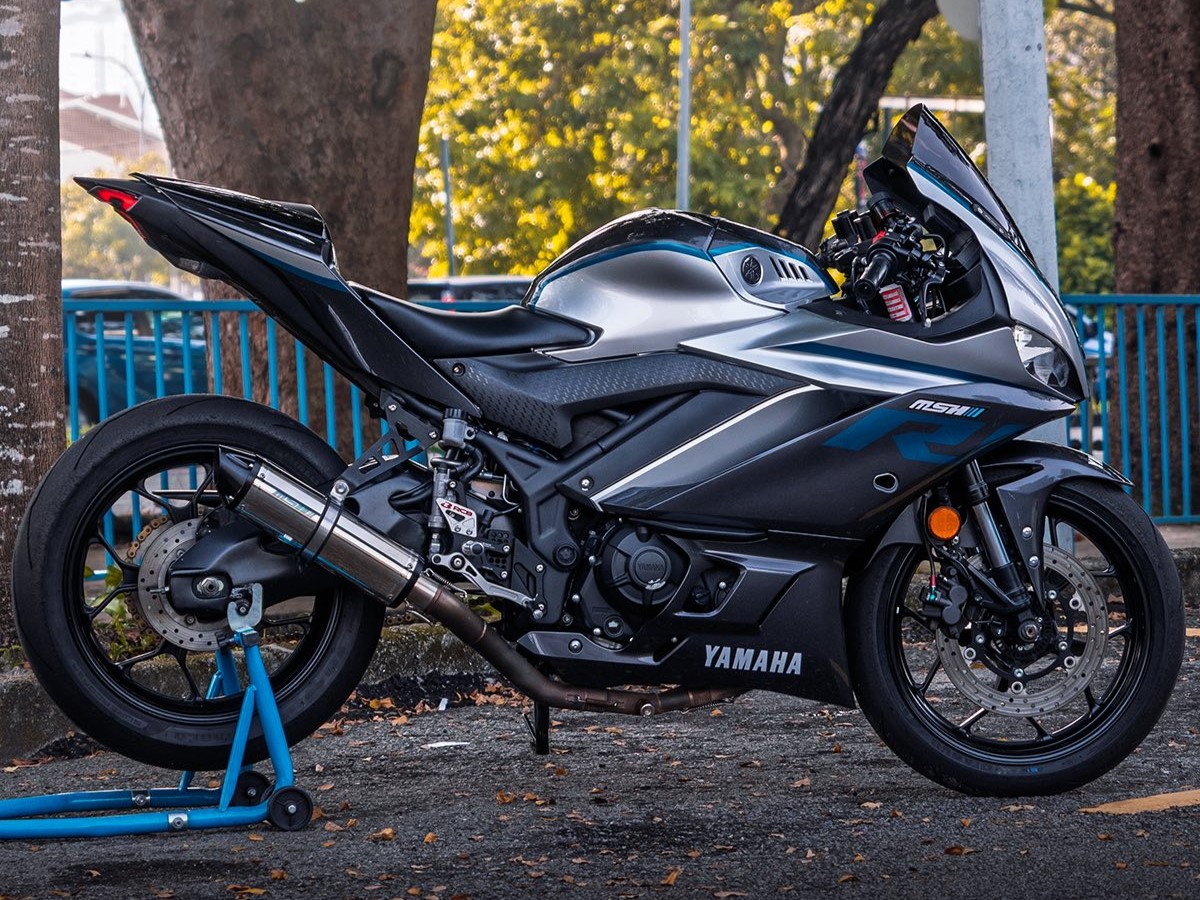 Yamaha R25 V2 Review: Perfect for New Riders and Seasoned Bikers