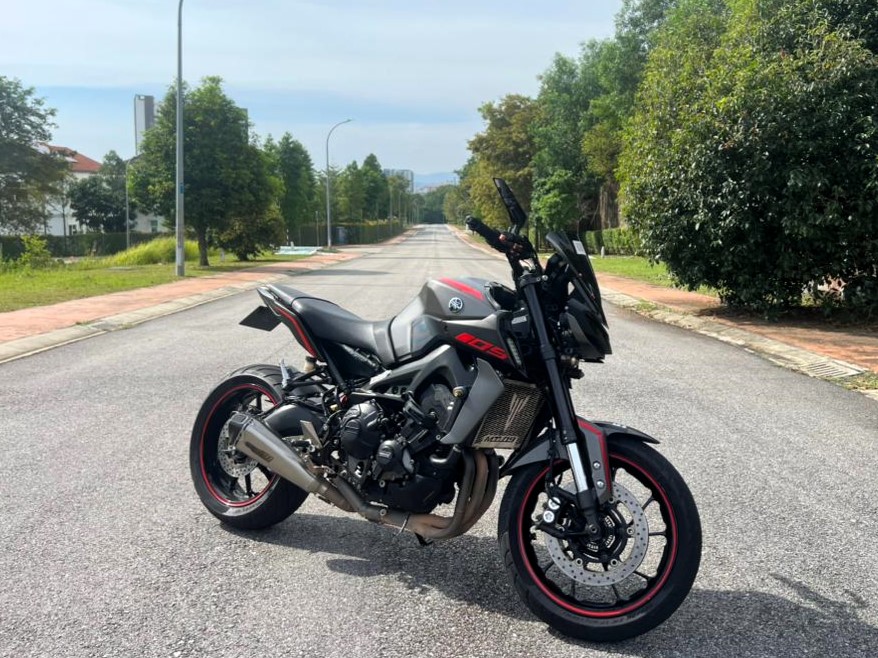 Yamaha MT-09 Review