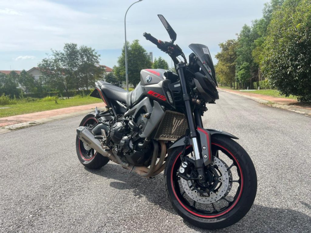 Yamaha MT-09 Review