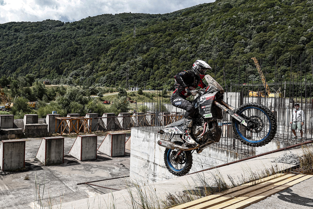 Red Bull Romaniacs is back from July 22 to 26 with five intense days of hard enduro racing through Romania’s challenging Carpathian terrain.