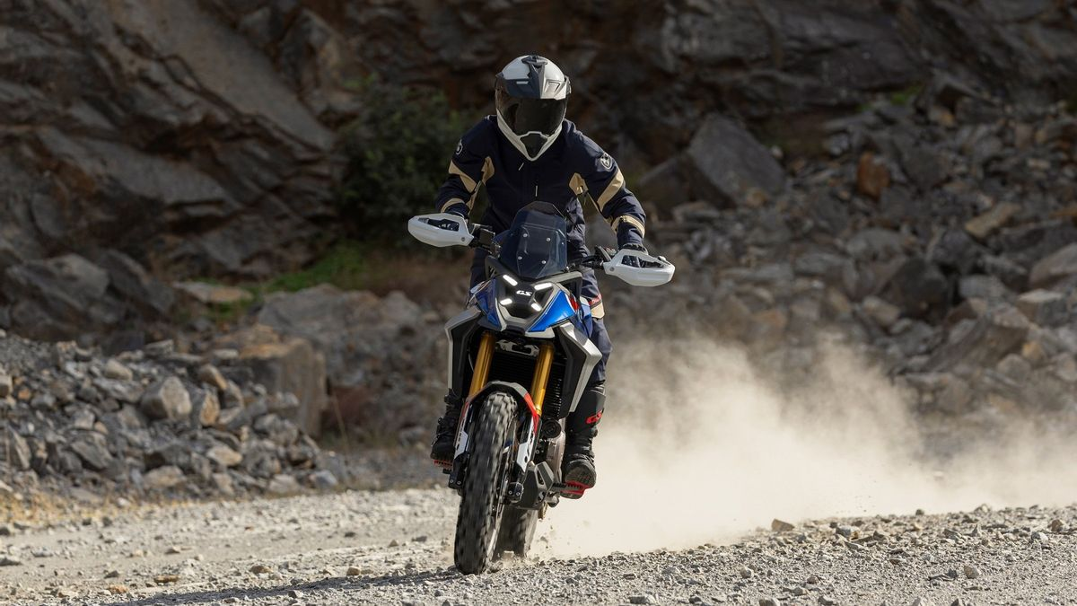 BMW F 450 GS to Launch in 2025 as Lightweight Adventure Bike ...