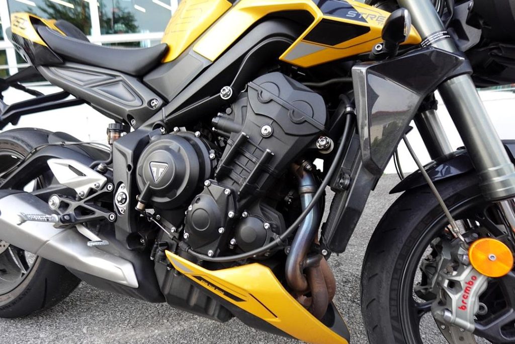 Triumph Street Triple 765 RS Review