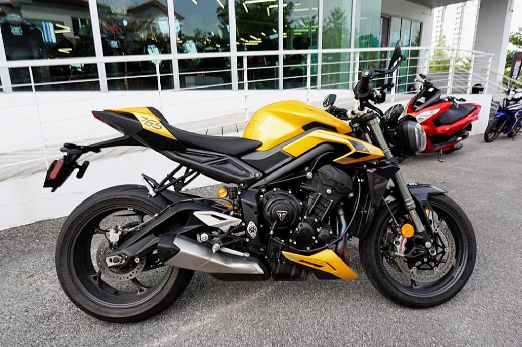 Triumph Street Triple 765 RS Review