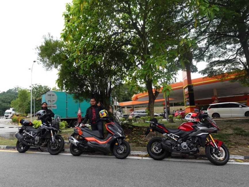 Suzuki GSX-S1000GX Review