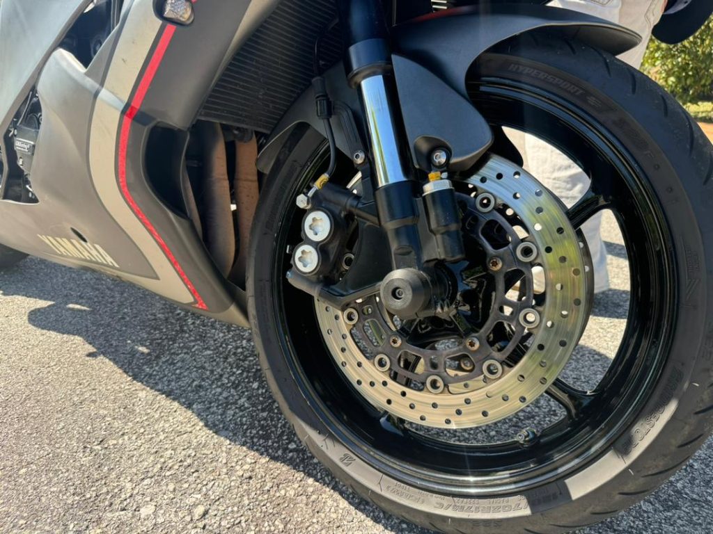 2013 Yamaha YZF-R6 Review