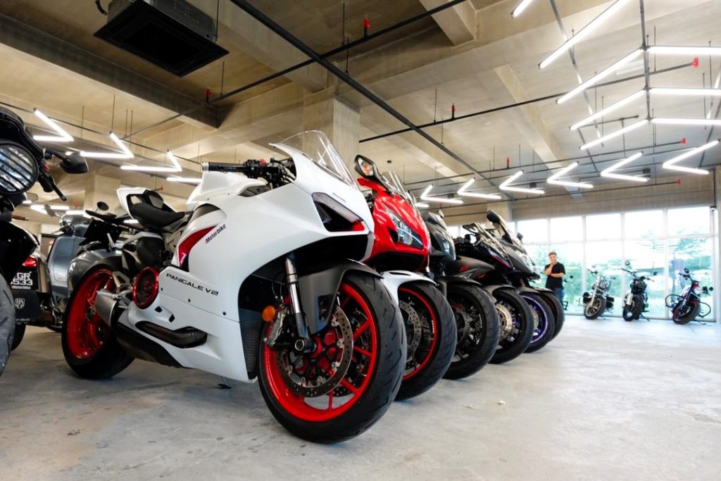Motor Day Sale