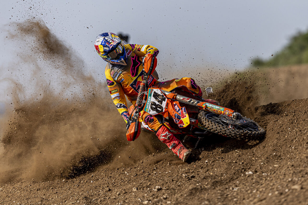 Jeffrey Herlings is back in MXGP action this weekend at Lommel after recovering from a collarbone injury, aiming to reclaim his form in the sand.