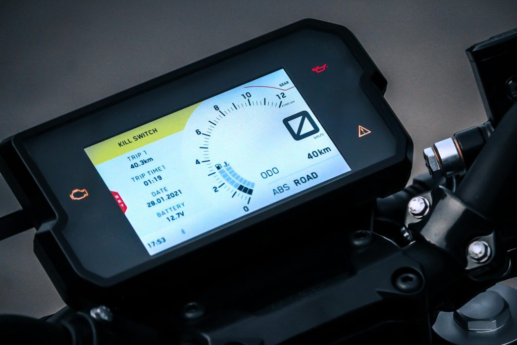 Bateri Motor Berapa Volt?