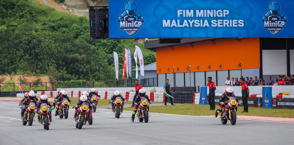Malaysia’s Qabil Irfan Azlan seals the 2025 FIM MiniGP Malaysia 190cc crown with eight straight wins, earning a spot at the World Final in Valencia as other categories head for dramatic season finales.
