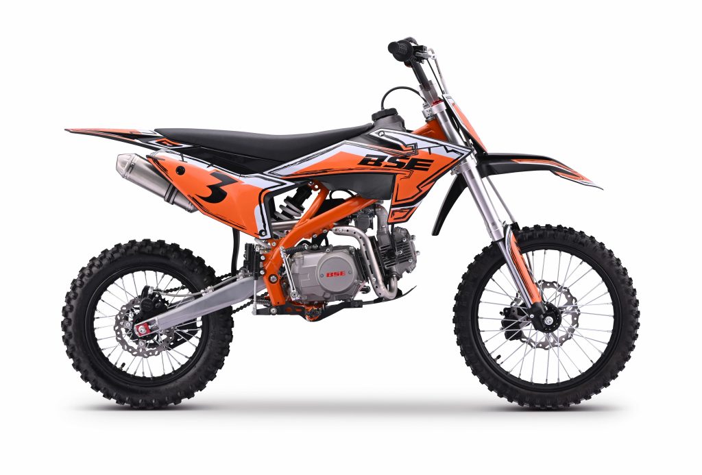 Bosuer’s new 300cc two-stroke dirt bike delivers lightweight power, agile handling, and all-level accessibility for off-road enthusiasts.
