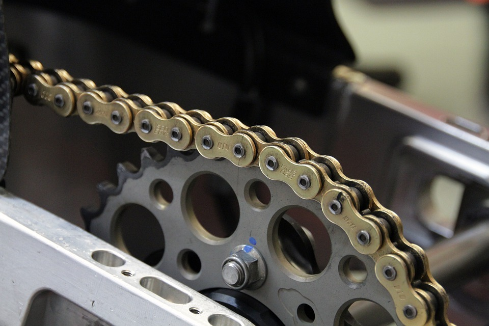 Persistence Market Research projects the motorcycle chain market to grow 5.8% annually, reaching $4.05B by 2032, driven by sealed O-ring tech, electric bikes, and rising global motorcycle ownership.
