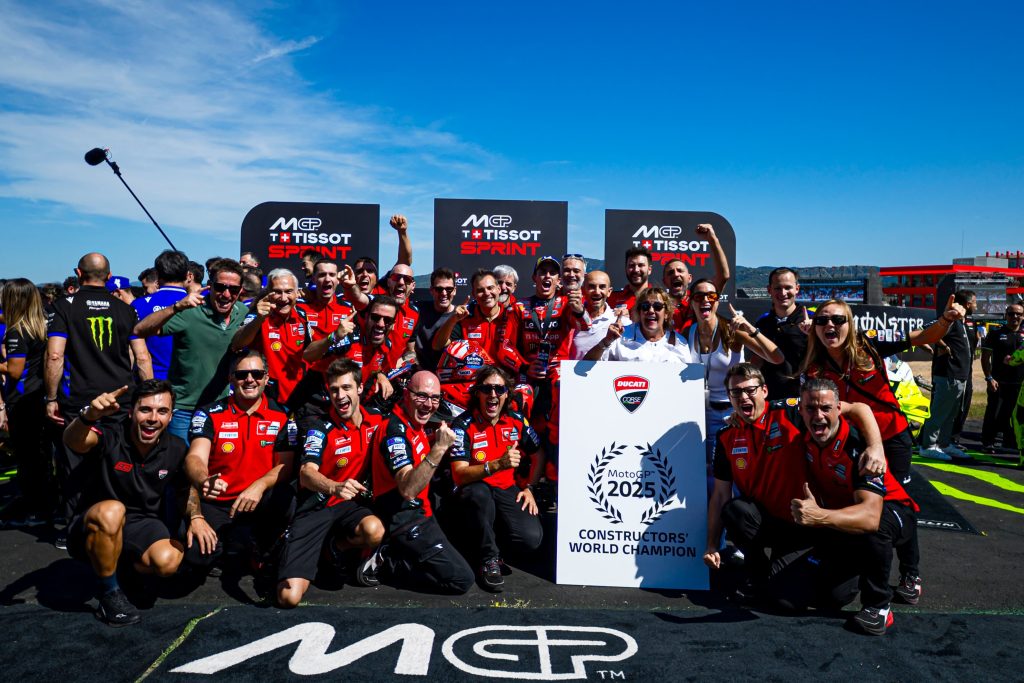 Ducati secures its sixth consecutive MotoGP Constructors’ Championship in 2025, setting a new record with 27 wins in 29 races, thanks to Márquez, Bagnaia, and Alex Márquez.