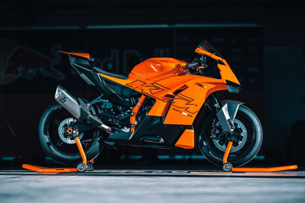 2026 KTM 990 RC R