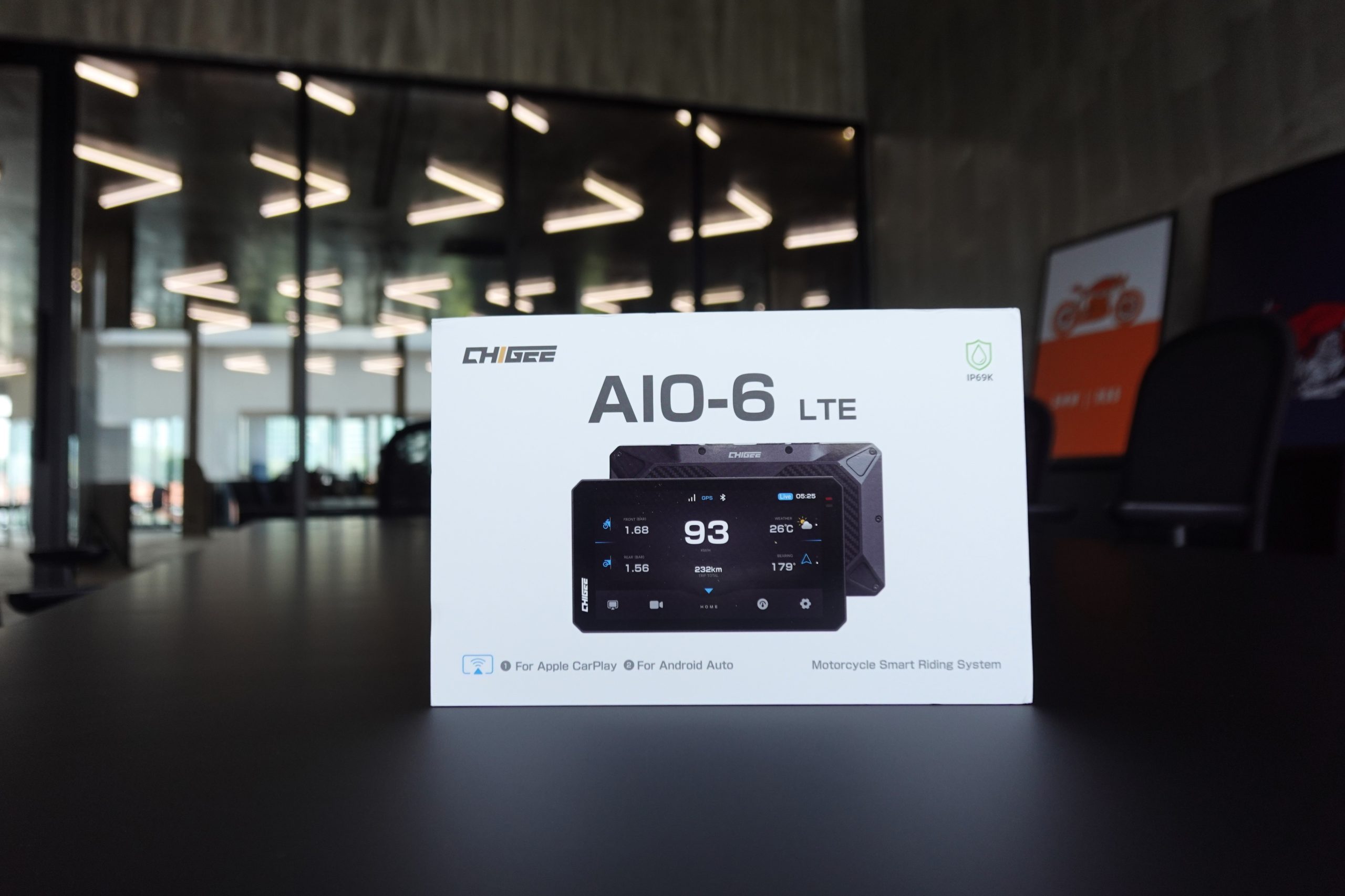 Chigee AIO-6 LTE 4G Review: A Smart, Connected Display for Riders