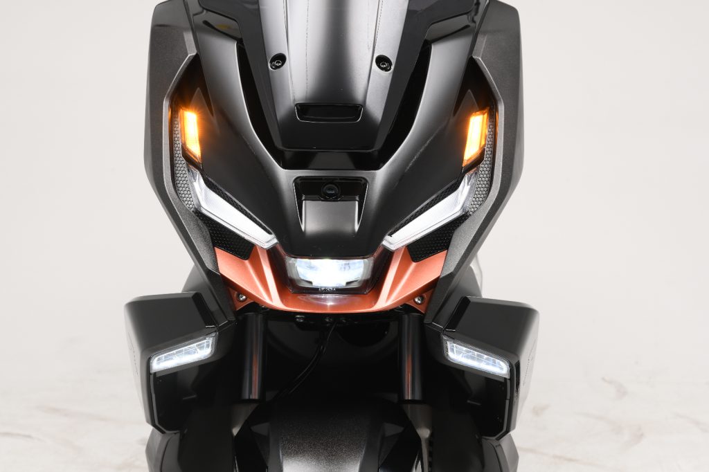WMoto Nexy+180