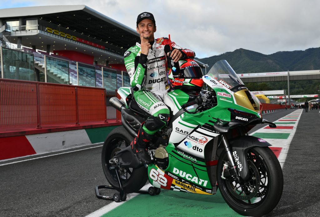 Ducati’s Panigale V4 dominates the new Italian Production Bike Championship on debut, proving that a near-stock superbike can outperform full factory machines and redefine the meaning of “production racing.”