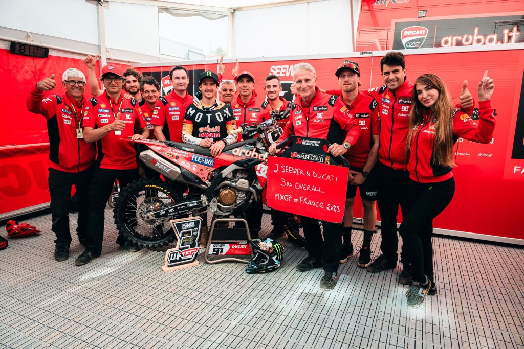 Ducati concludes its two-year motocross project with Maddii Racing after MXoN 2025, closing a chapter that delivered podiums, holeshots and historic firsts.