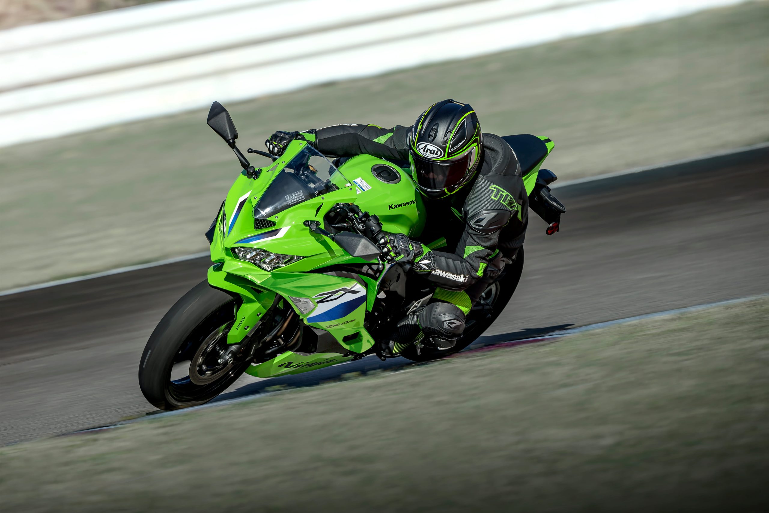 Kawasaki Ninja ZX-4R Officially Launched in Malaysia – iMotorbike News
