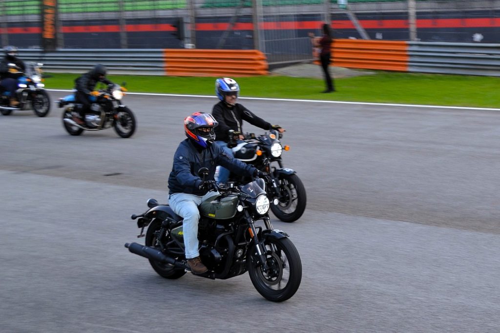 Royal Enfield Shotgun 650 Review