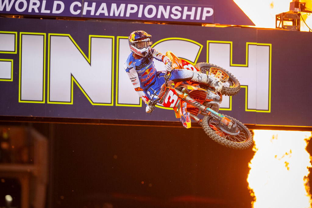 Eli Tomac delivers a second straight 450SX win in San Diego as Red Bull KTM extends its early championship lead, with Plessinger seventh and Prado gaining experience in Round 2.
