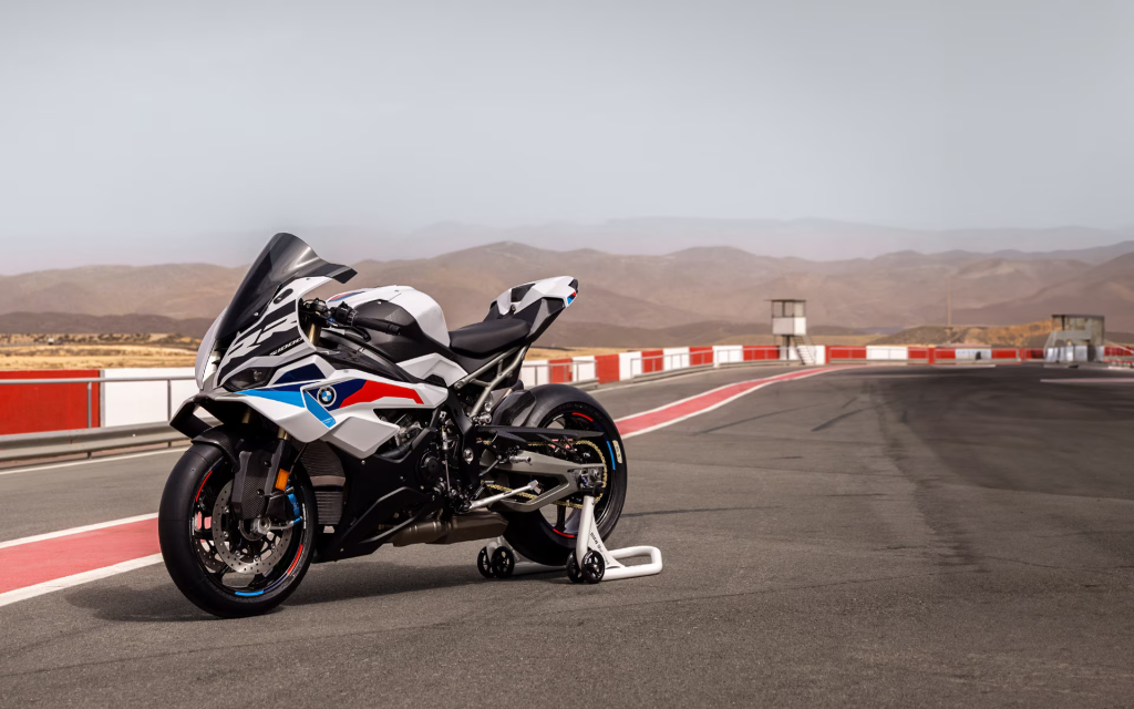 BMW Motorrad delivers 202,563 motorcycles worldwide in 2025, surpassing 200,000 units for a fourth straight year as the R 1300 GS models lead strong global demand and multiple markets record their best-ever results.