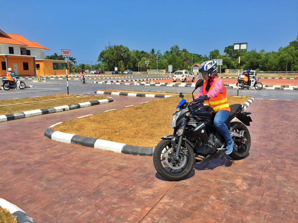 cara ambil lesen motosikal di Malaysia