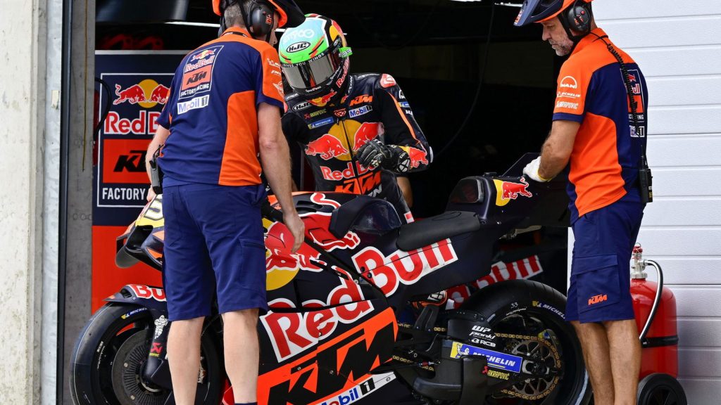 MotoGP Pit Strategies