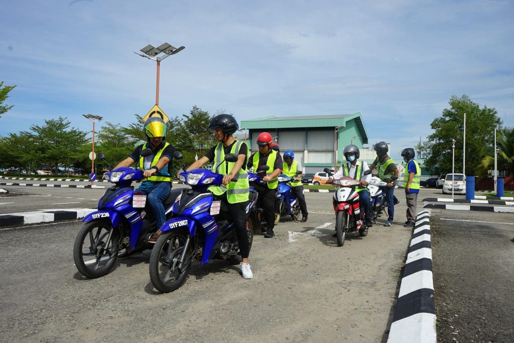 perbezaan lesen motosikal