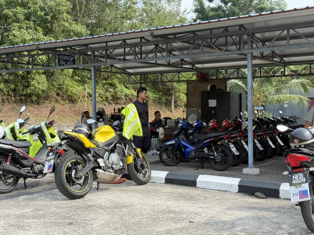 perbezaan lesen motosikal