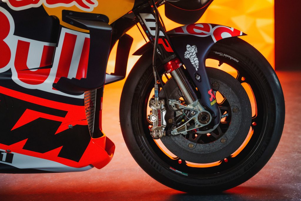 MotoGP suspension and frame geometry