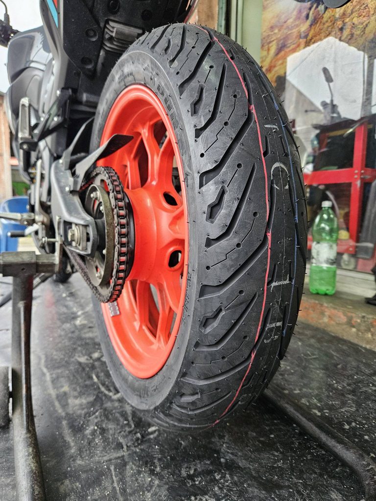 DURO DM1325 Tyre Review