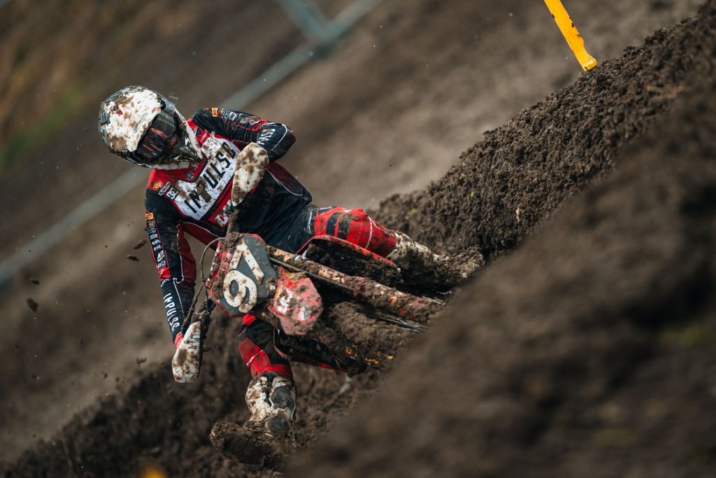 Simone Mancini Desmo250 MX podium