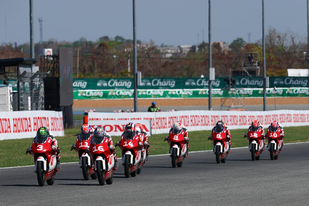 Qabil Irfan podium Moto4 Asia 2026