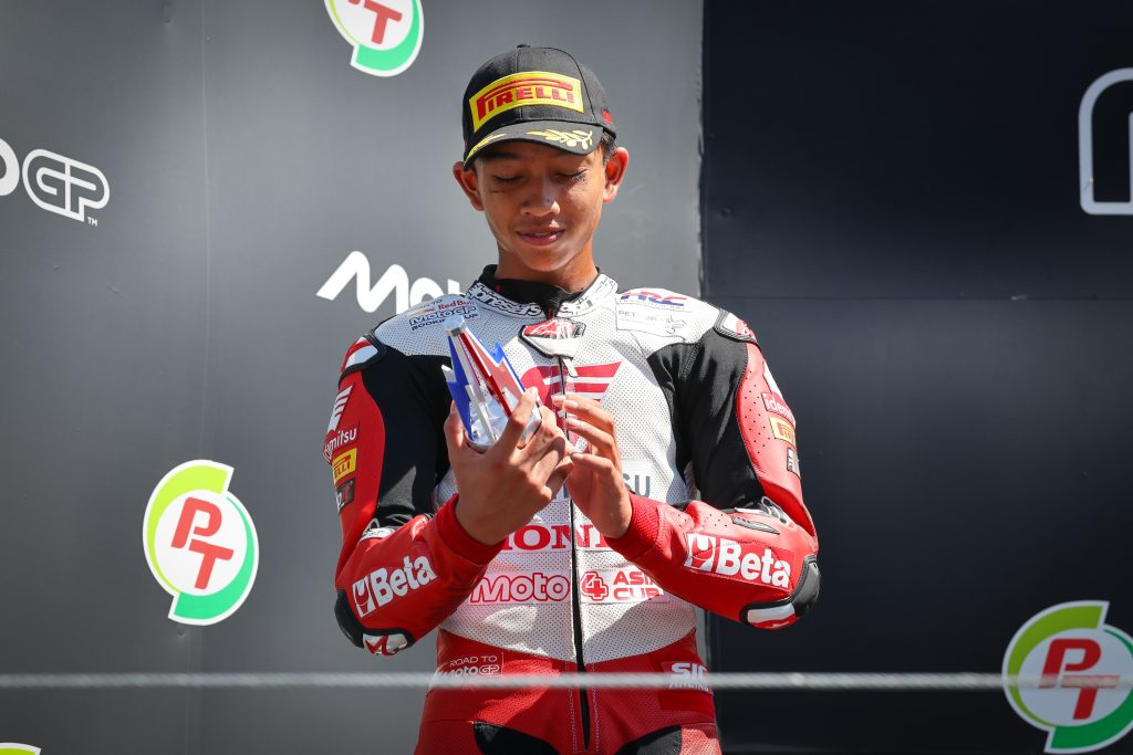 Qabil Irfan podium Moto4 Asia 2026