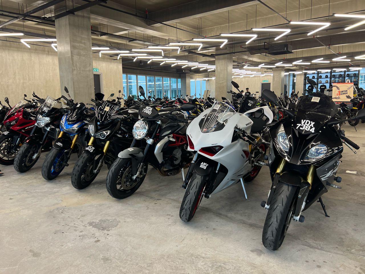 iMotorbike