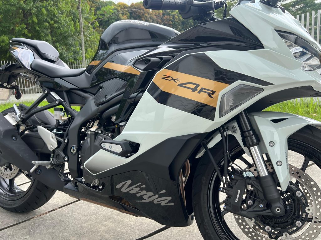Kawasaki Ninja ZX-4R SE Review