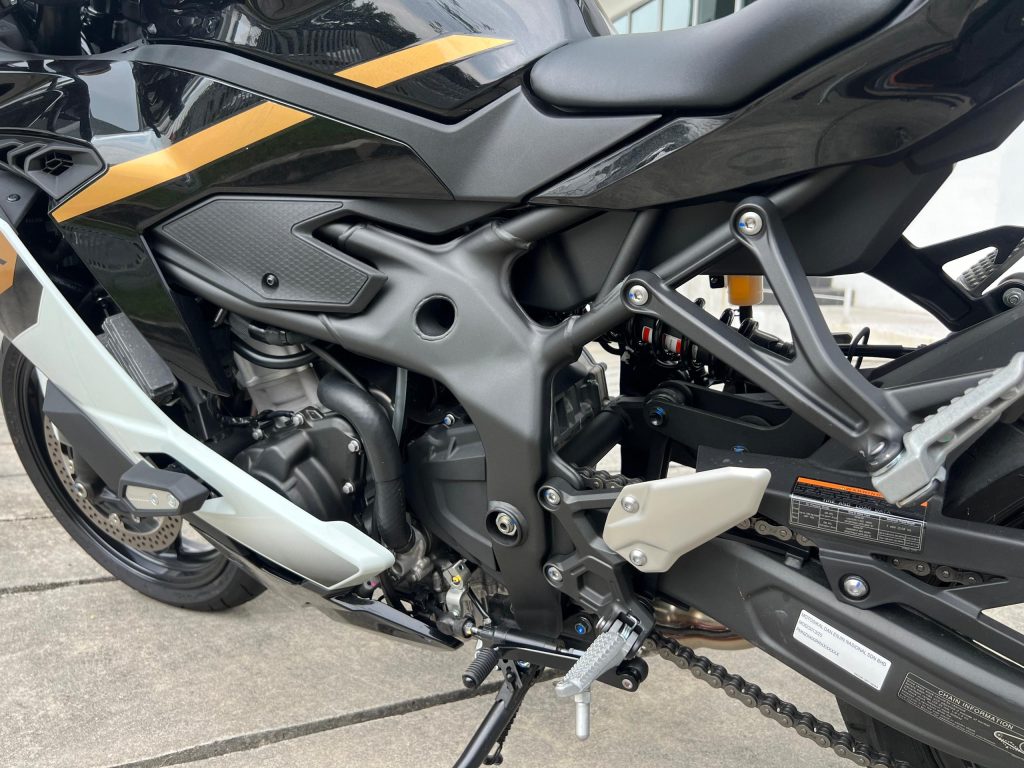 Kawasaki Ninja ZX-4R SE Review