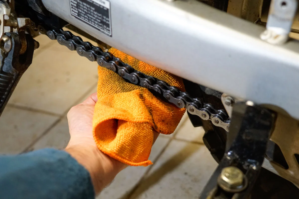 how to clean a motorcycle chain