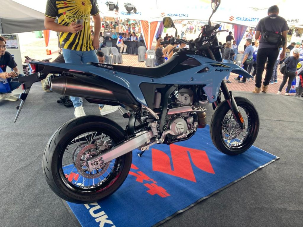 Suzuki DR-Z4S and DR-Z4SM