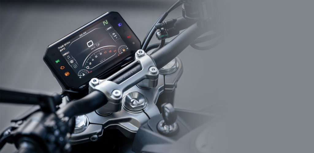 Kove 450R vs CFMOTO 450NK