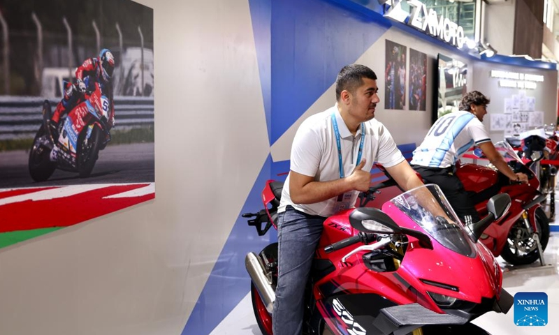 Chinese motorcycle maker ZXMOTO attracts major attention at the Canton Fair following its World Supersport Championship win, showcasing performance and design.