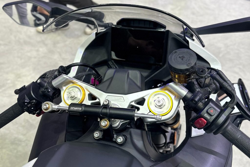 CFMOTO 750SR-S