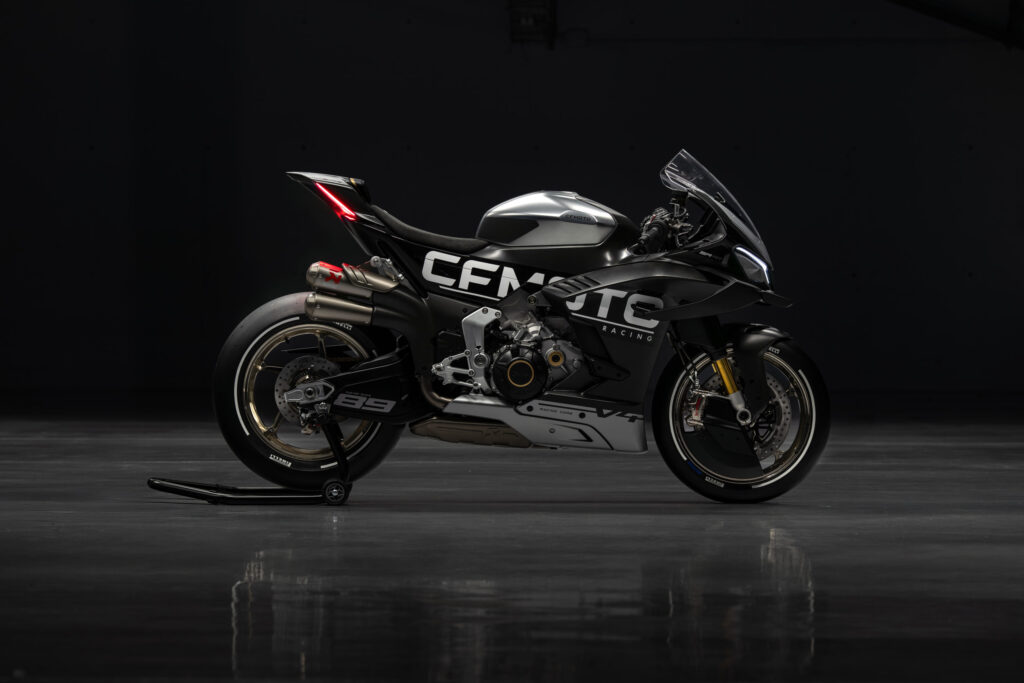 CFMOTO V4 SR-RR