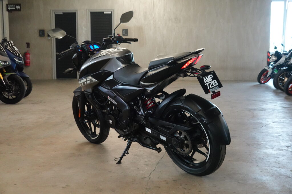 Modenas Pulsar NS200 Review