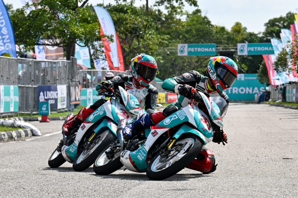 PETRONAS SPRINTA YAMAHA-31 RACING