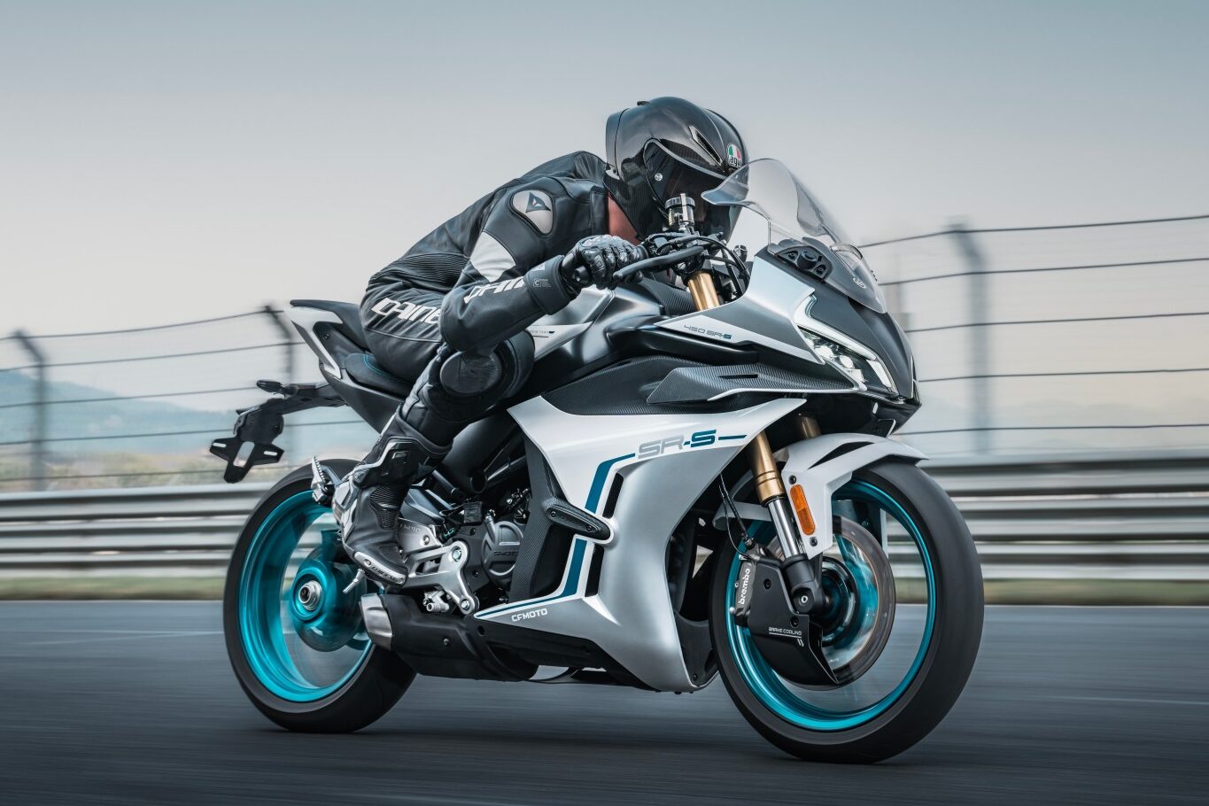 CFMOTO 450SR vs Kawasaki Ninja 500