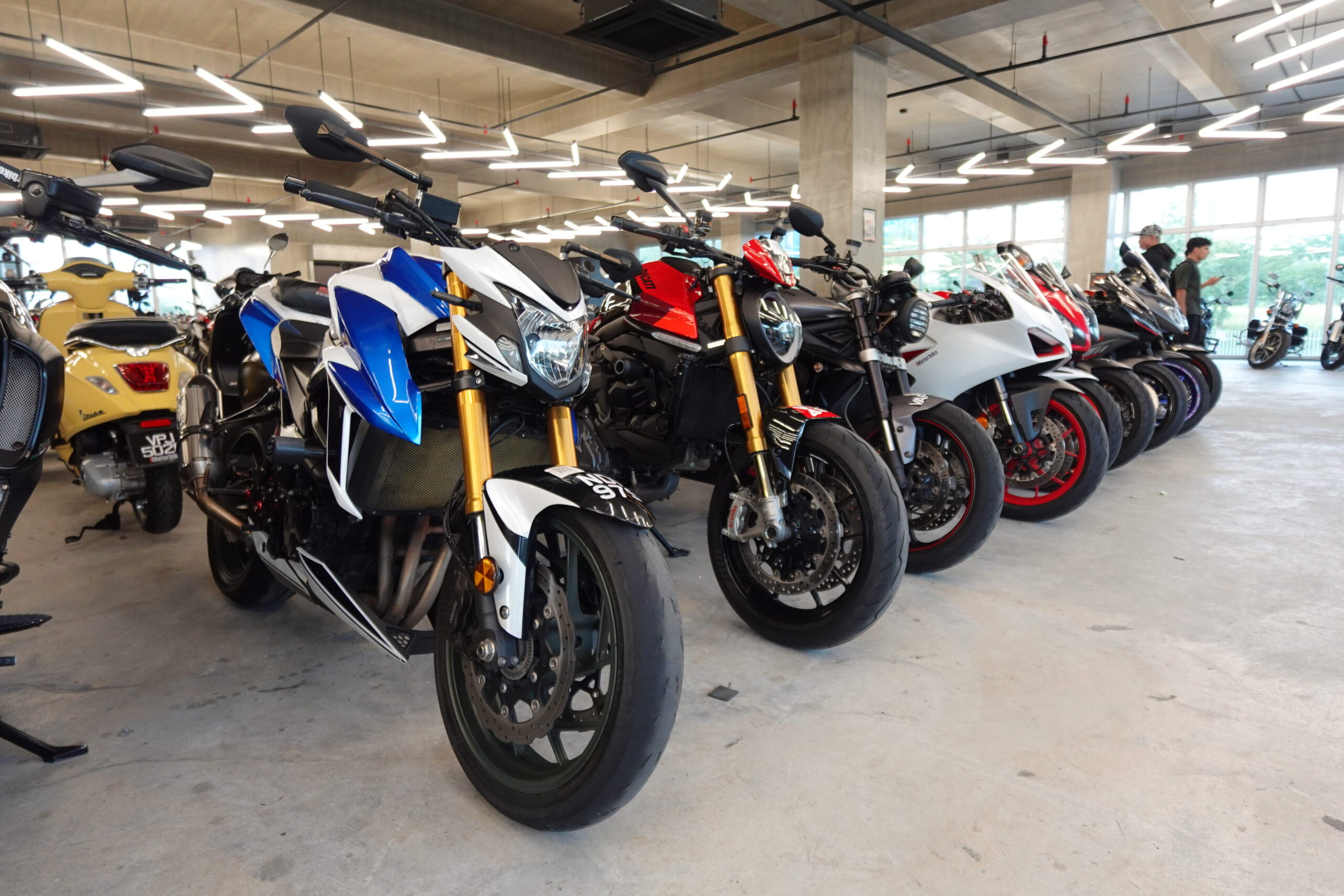 iMotorbike Motor Day Sale